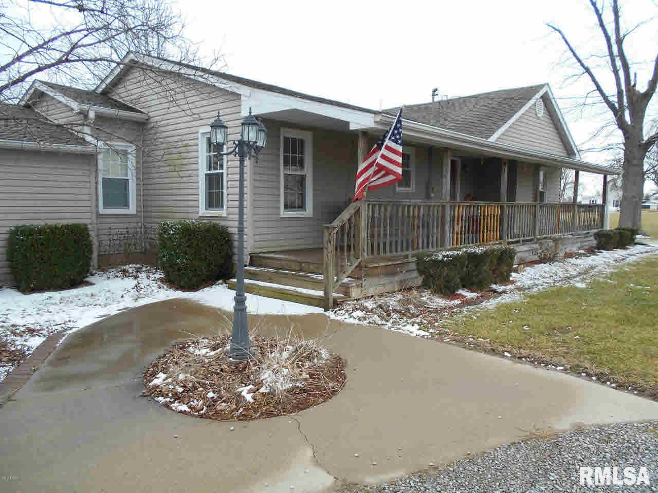 3252 Blue Mound Road Flora, IL 62839 - Photo 2 of 13