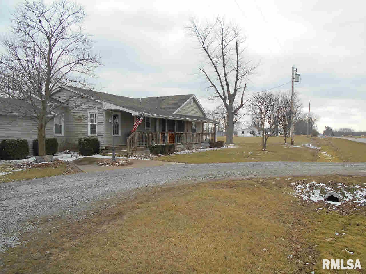 3252 Blue Mound Road Flora, IL 62839 - Photo 3 of 13