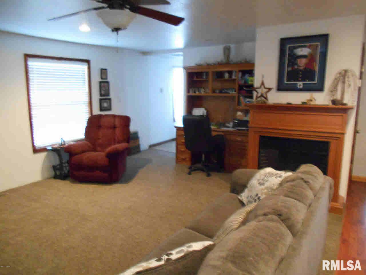3252 Blue Mound Road Flora, IL 62839 - Photo 7 of 13