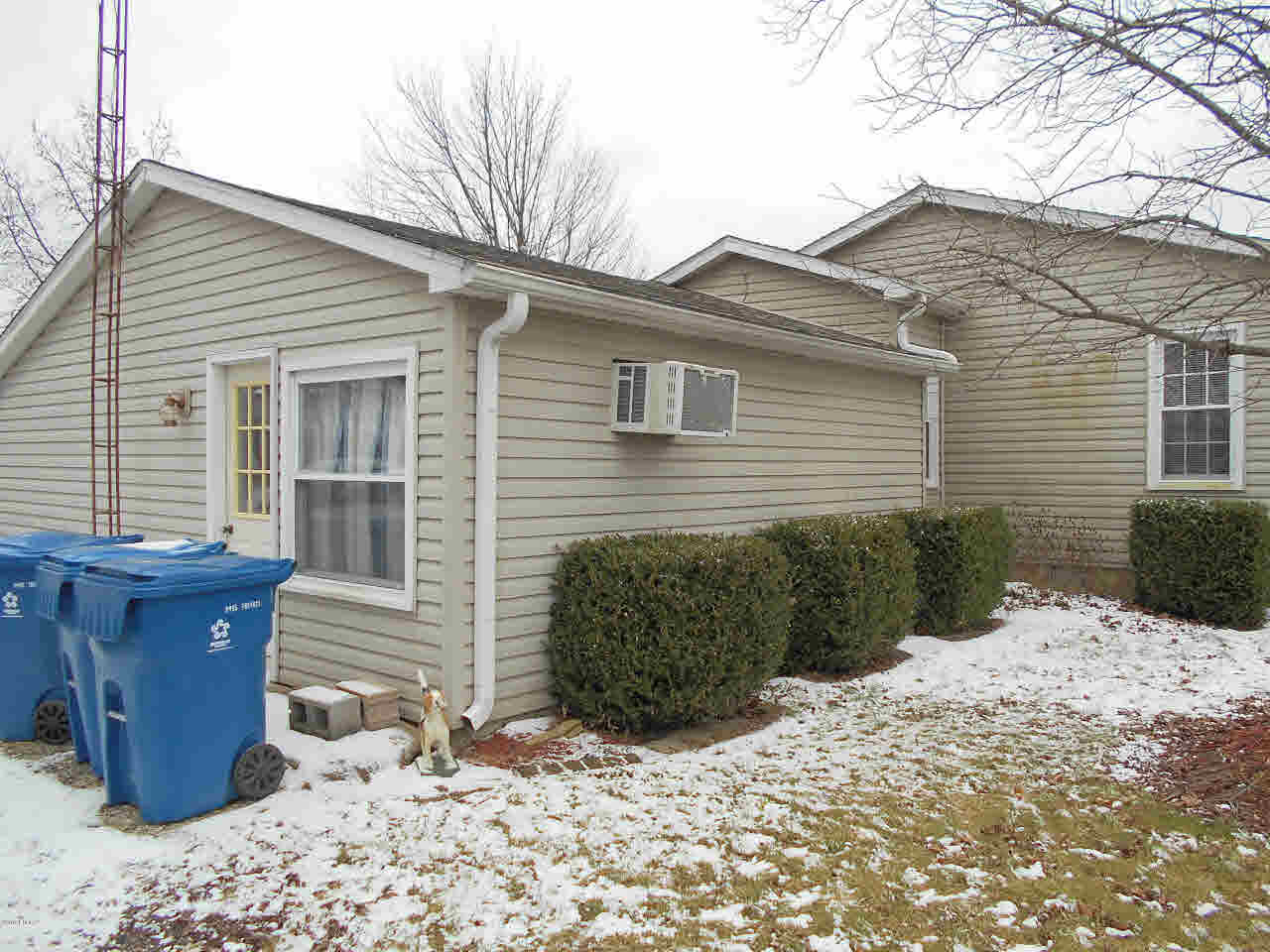 3252 Blue Mound Road Flora, IL 62839 - Photo 8 of 13