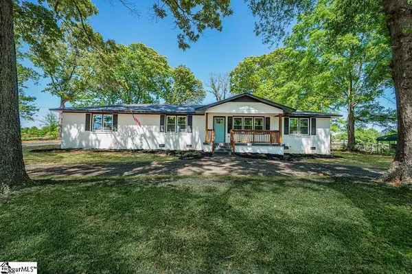 $299,000 | 218 Ridgecrest Drive, Williamston, SC 29697