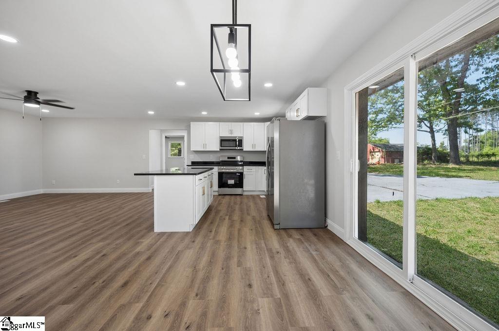 218 Ridgecrest Drive Williamston, SC 29697 - Photo 9 of 27