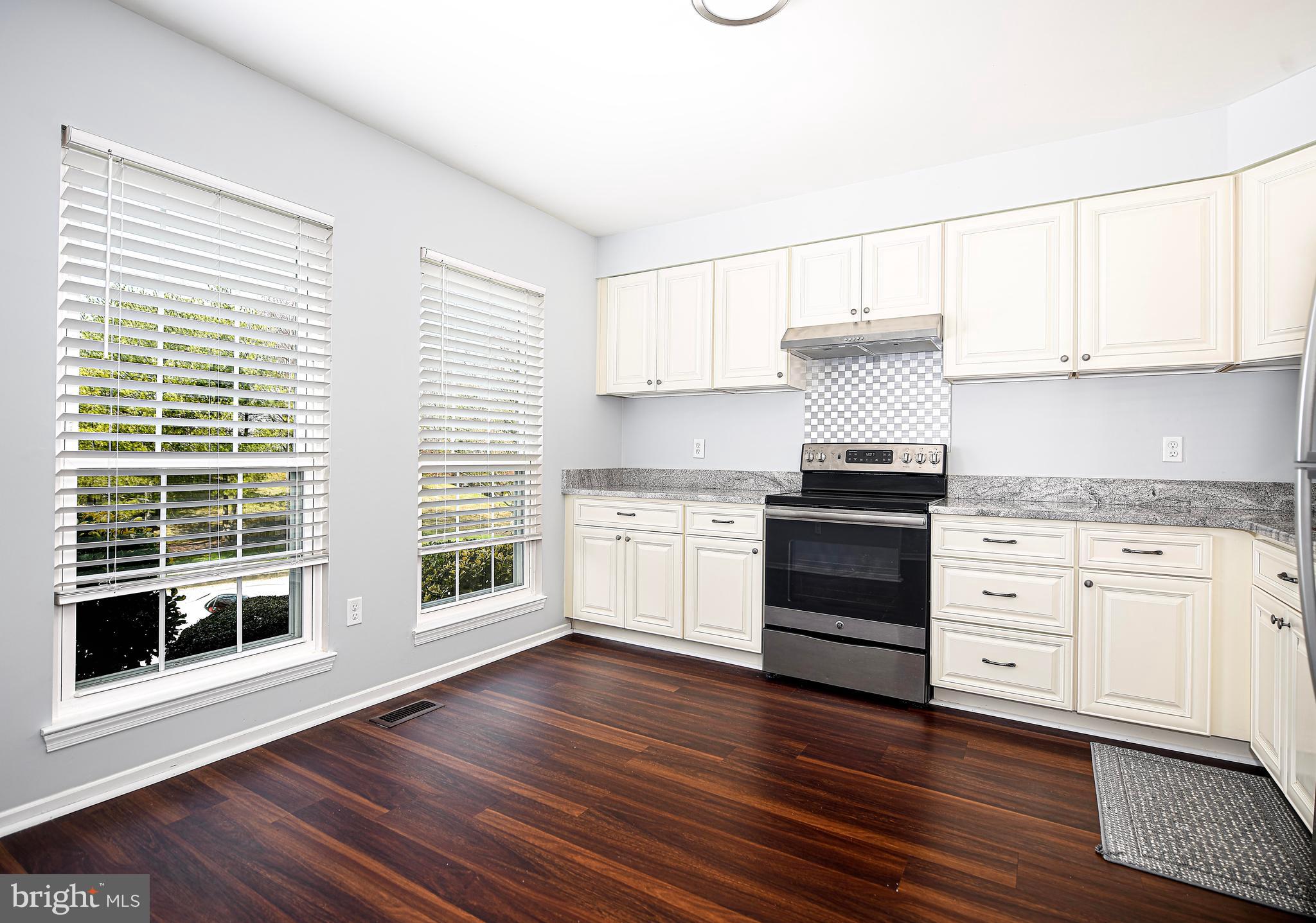 3991 Forest Valley Road Parkville, MD 21234 - Photo 3 of 32 Gallery Image 3