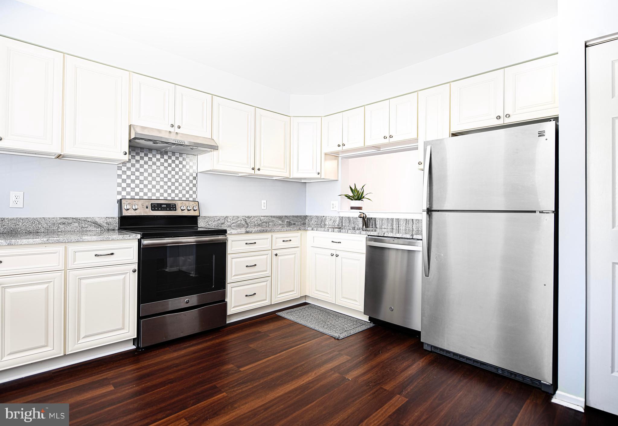 3991 Forest Valley Road Parkville, MD 21234 - Photo 4 of 32 Gallery Image 4