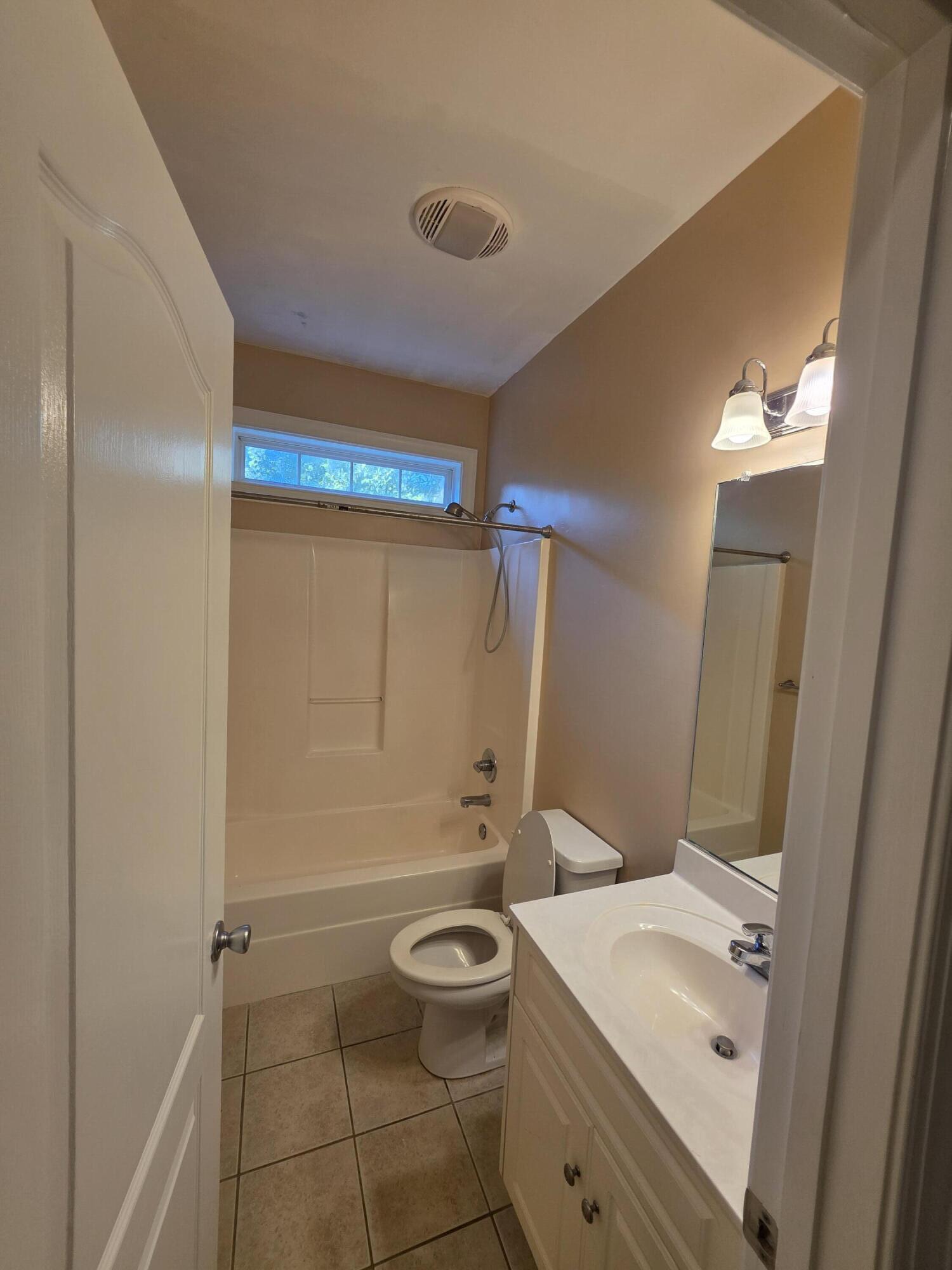 306 Lochleven Court Grovetown, GA 30813 - Photo 11 of 29 20250912_094327