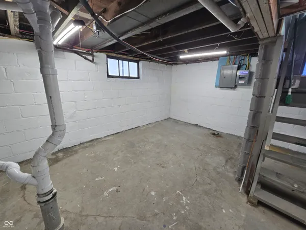 $1,750 | 2035 South Pennsylvania Street, Indianapolis, IN 46225