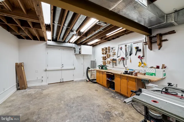 a view of a storage & utility room