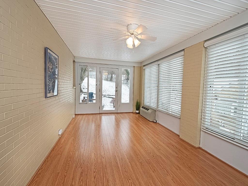 461 Sleepy Hollow Road Pittsburgh, PA 15228 - Photo 9 of 20 Gallery Image 9