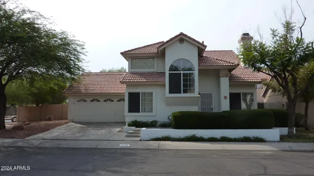 $1,895 | 3754 East Ironwood Drive, Phoenix, AZ 85044