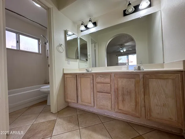 $1,895 | 3754 East Ironwood Drive, Phoenix, AZ 85044