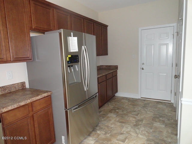 208 Sand Run Road Havelock, NC 28532 - Photo 3 of 6 Kitchen