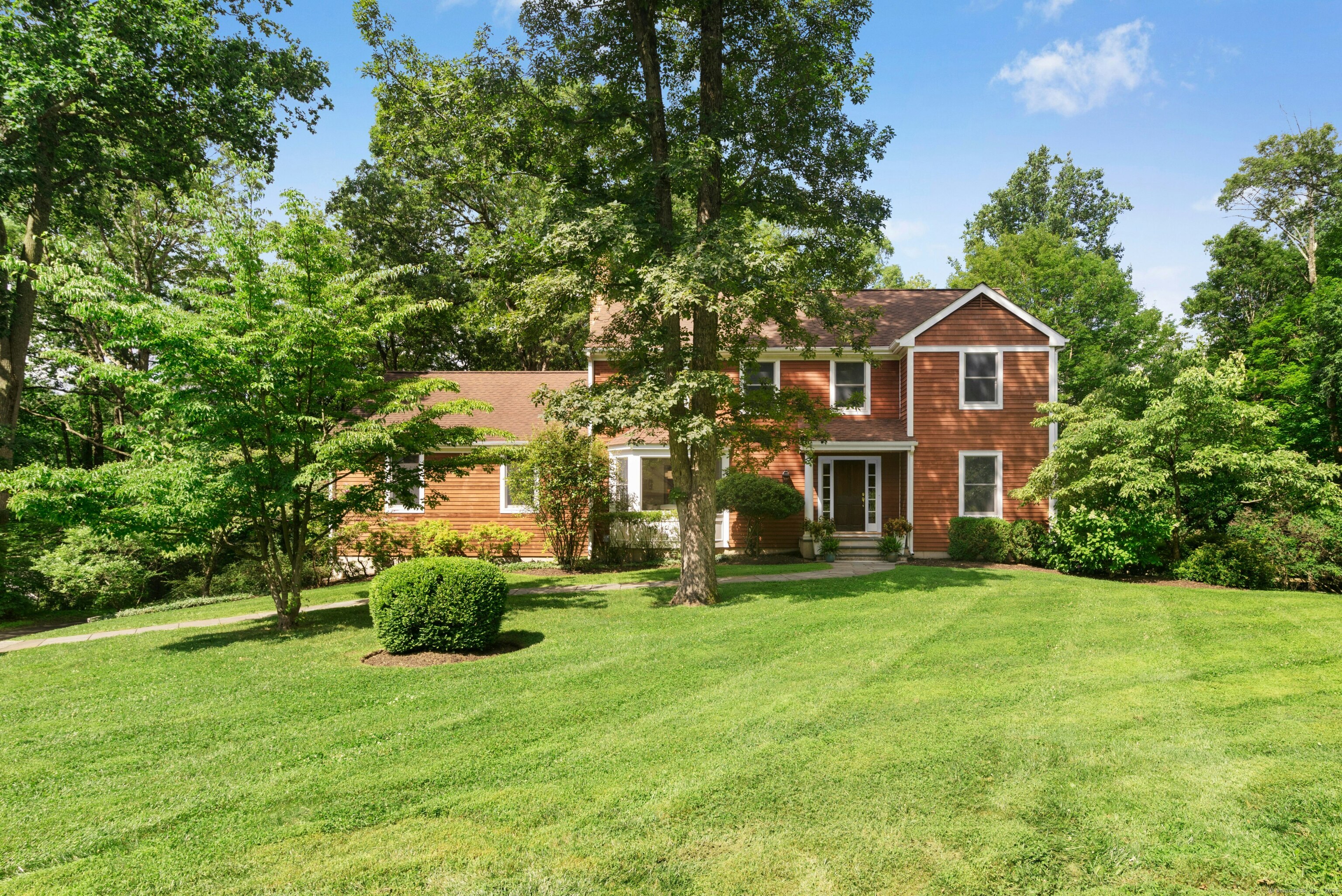 Discover 235 Lonetown Road, Redding