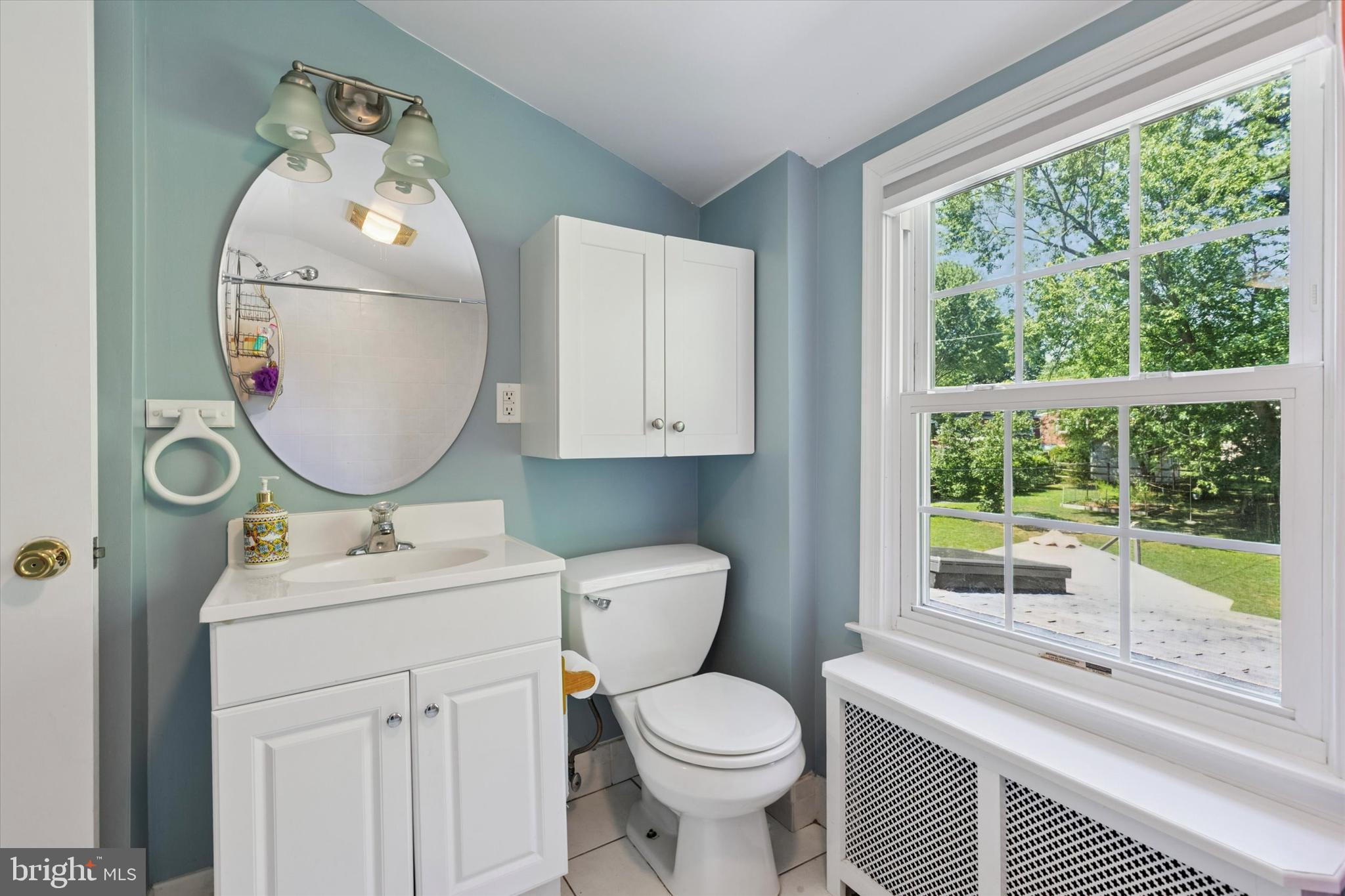 510 Concord Road Broomall, PA 19008 - Photo 23 of 35 a bathroom with a toilet sink and mirror