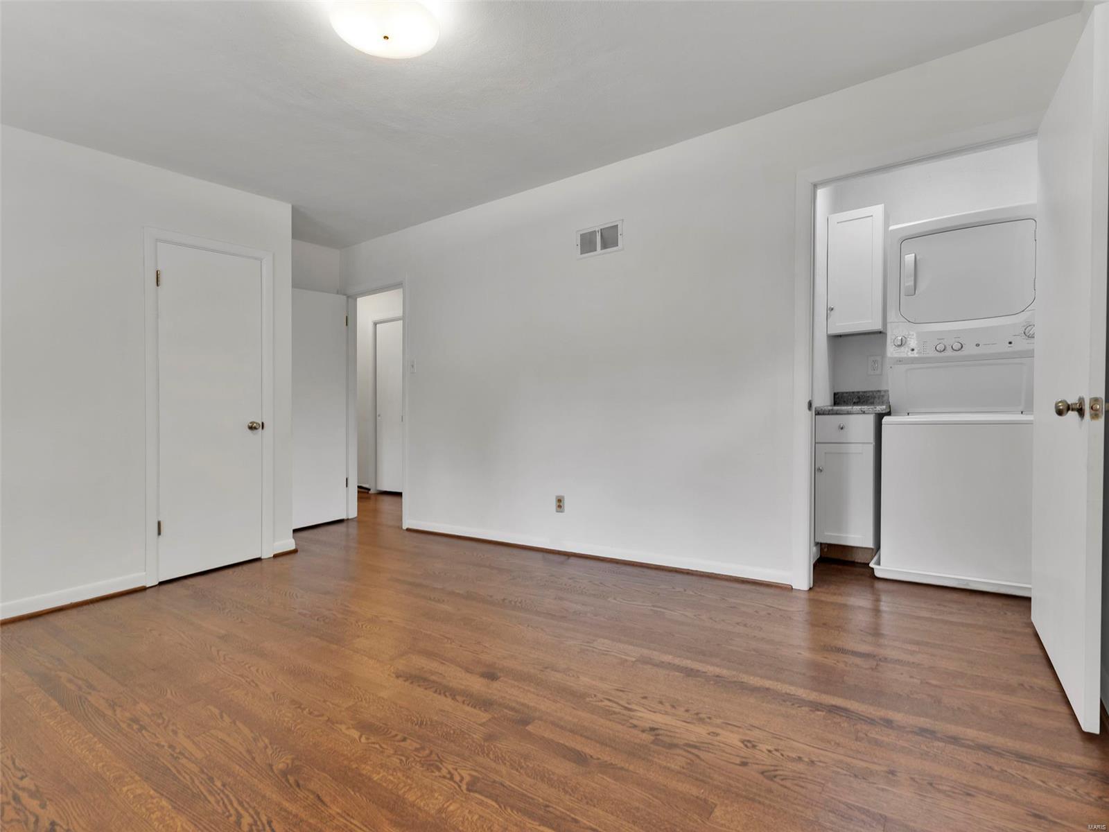 864 Renderer Drive Warson Woods, MO 63122 - Photo 18 of 24