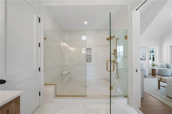 $4,695,000 | 811 Ocean Road, Narragansett, RI 02882