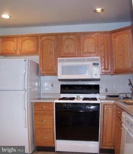 3 Ridgely Road Glen Burnie, MD 21061 - Photo 14 of 23 Kitchen #2