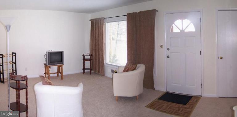 3 Ridgely Road Glen Burnie, MD 21061 - Photo 18 of 23 Living Room #2