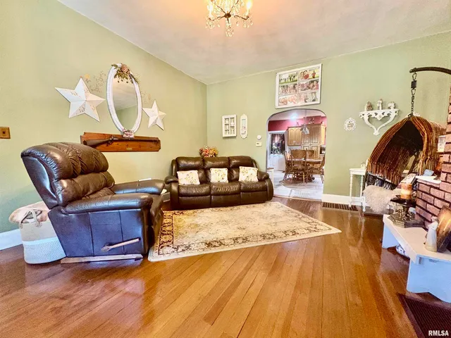 $139,900 | 697 East State Street, Jacksonville, IL 62650