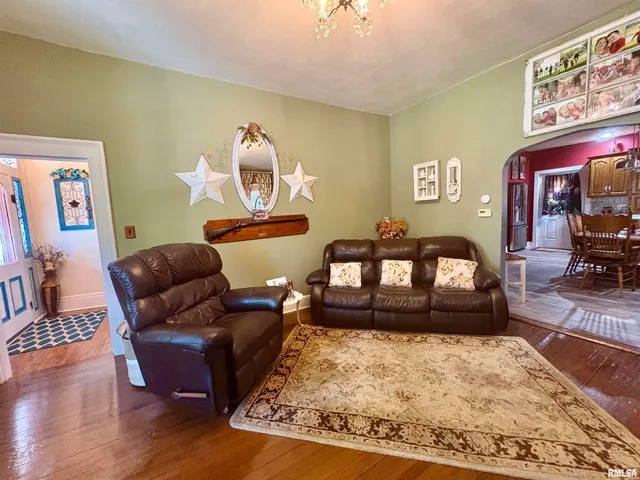 $139,900 | 697 East State Street, Jacksonville, IL 62650