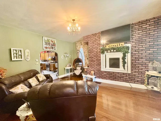 $139,900 | 697 East State Street, Jacksonville, IL 62650