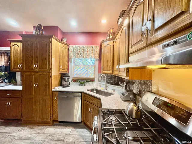 $139,900 | 697 East State Street, Jacksonville, IL 62650