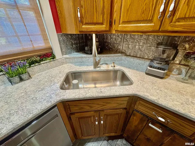 $139,900 | 697 East State Street, Jacksonville, IL 62650