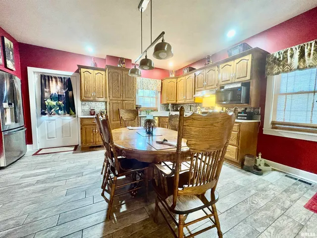 $139,900 | 697 East State Street, Jacksonville, IL 62650