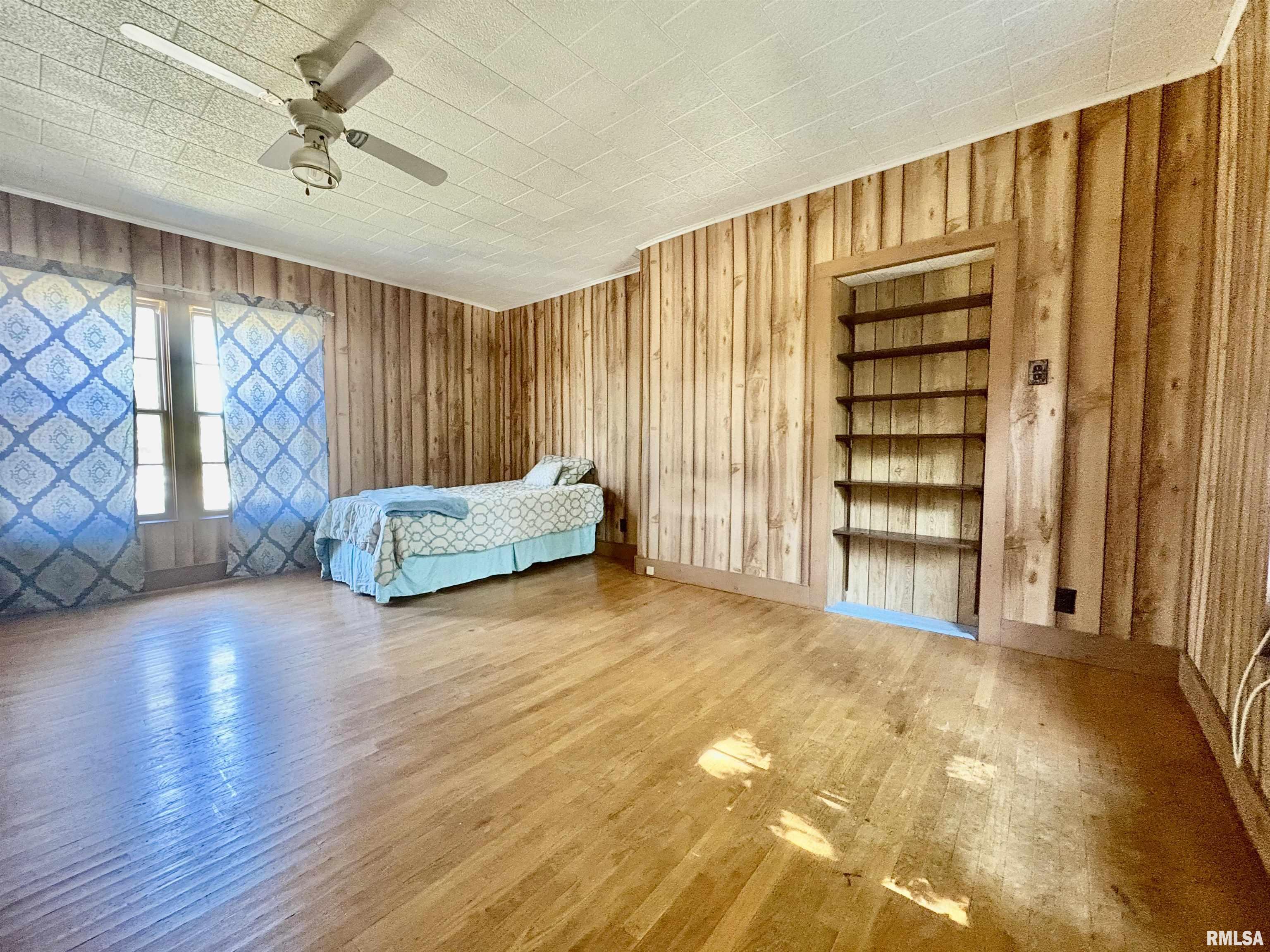 697 East State Street Jacksonville, IL 62650 - Photo 35 of 65