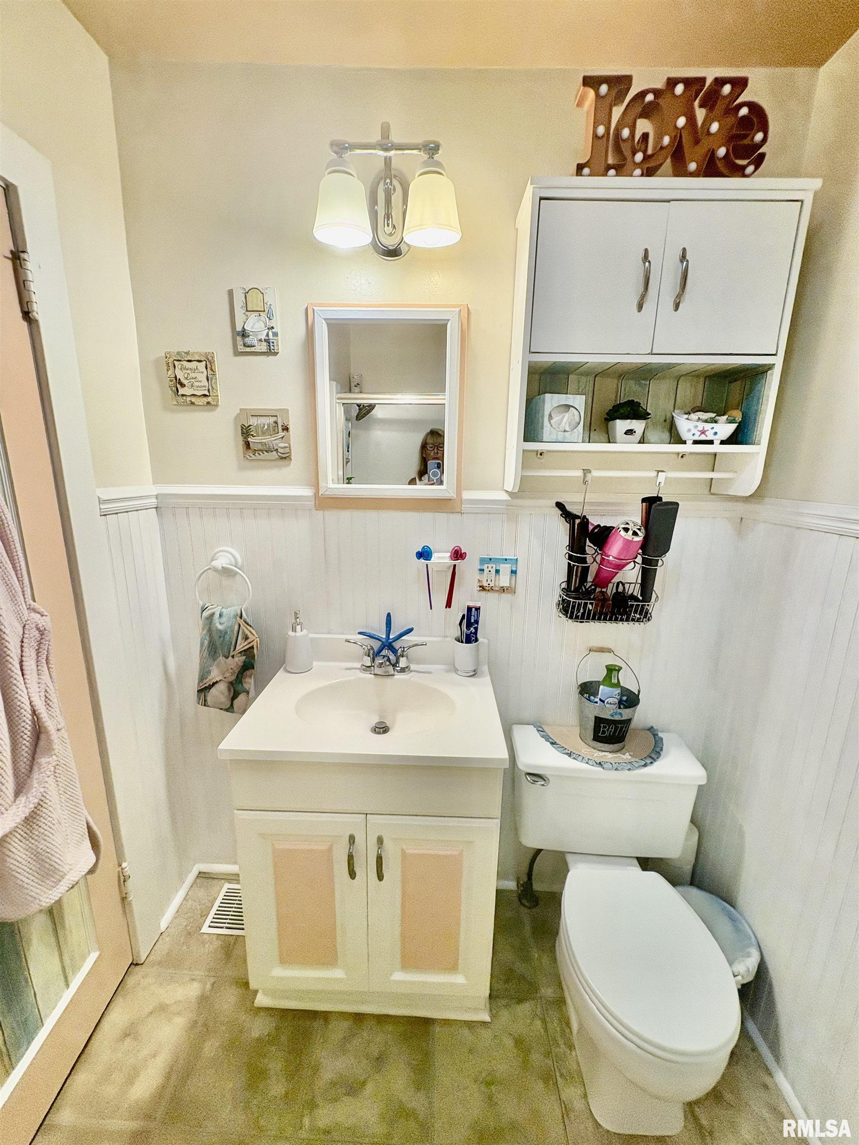 697 East State Street Jacksonville, IL 62650 - Photo 46 of 65