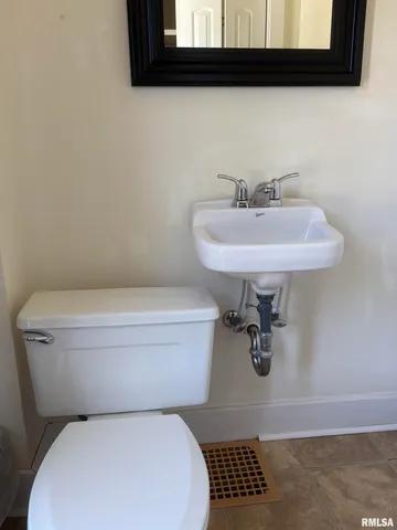 $139,900 | 697 East State Street, Jacksonville, IL 62650