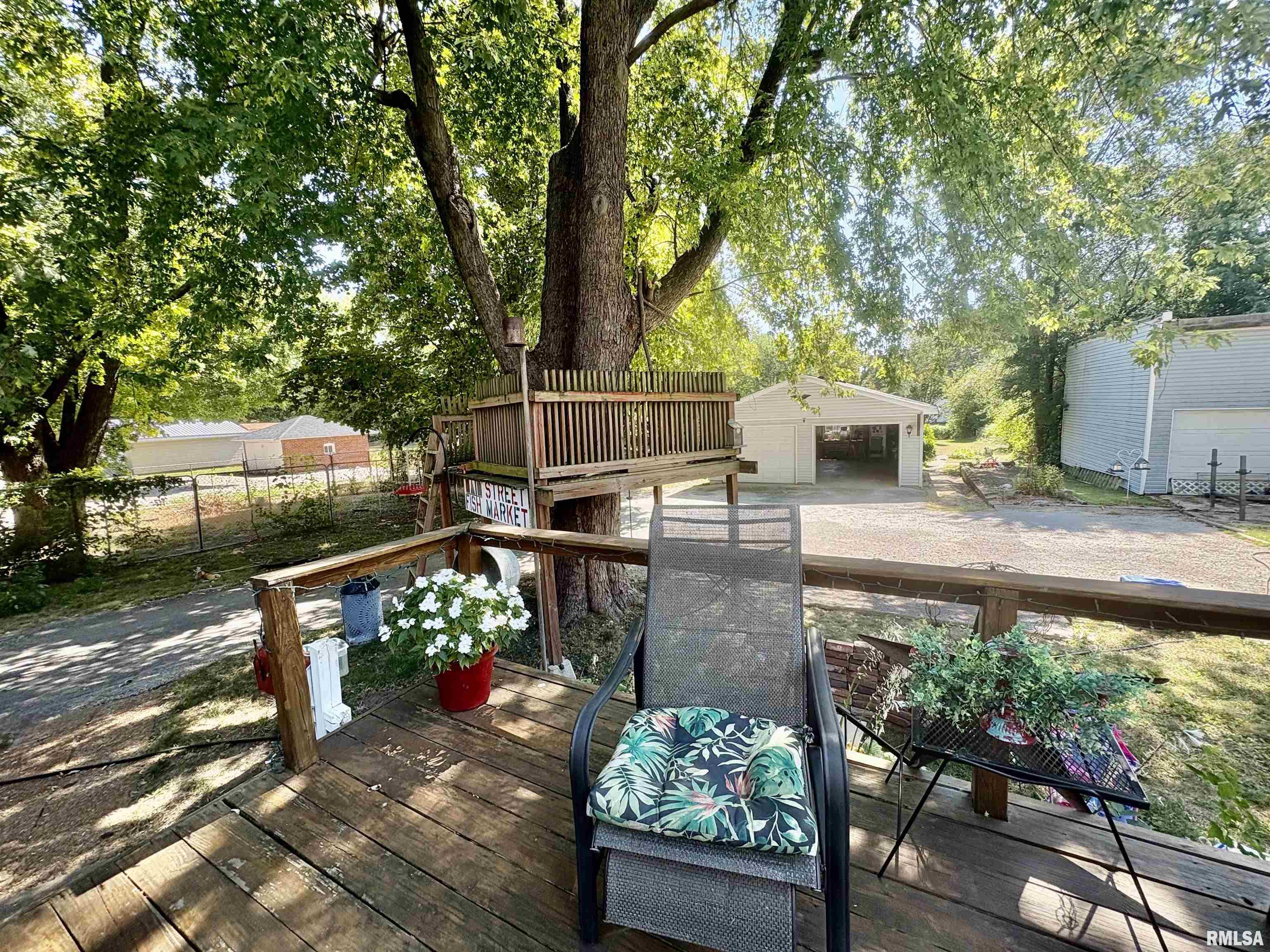 697 East State Street Jacksonville, IL 62650 - Photo 56 of 65