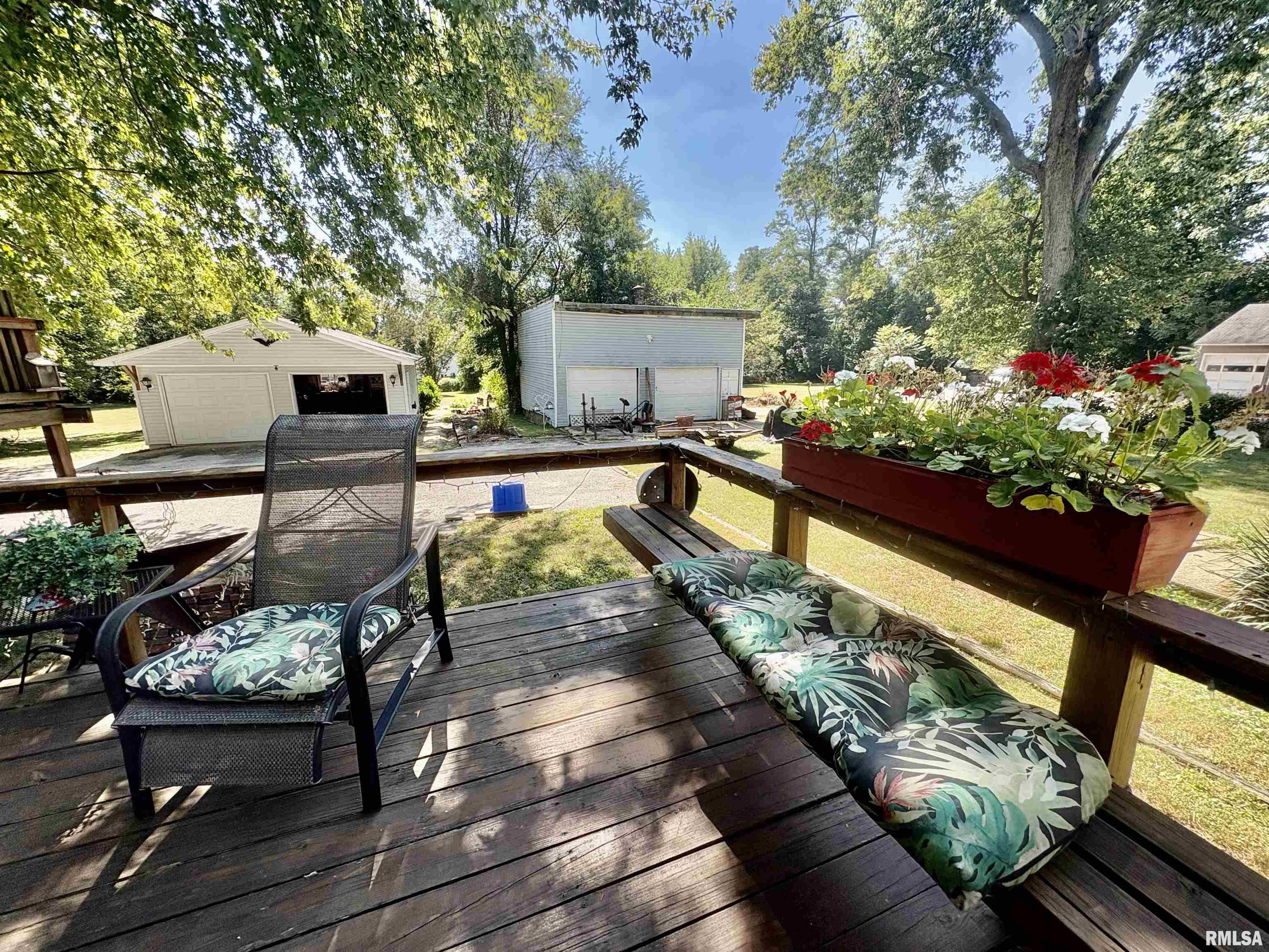 697 East State Street Jacksonville, IL 62650 - Photo 7 of 65