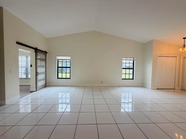 $2,600 | 9856 Watermill Circle, Unit H, Boynton Beach, FL 33437