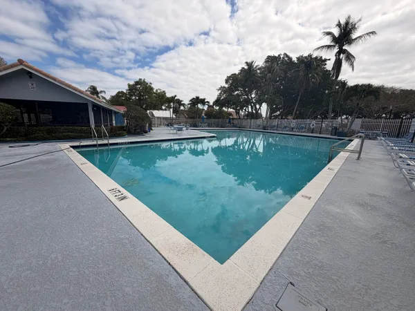 $2,600 | 9856 Watermill Circle, Unit H, Boynton Beach, FL 33437