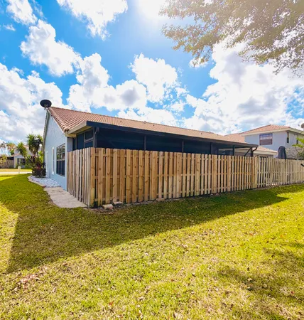 $2,600 | 9856 Watermill Circle, Unit H, Boynton Beach, FL 33437