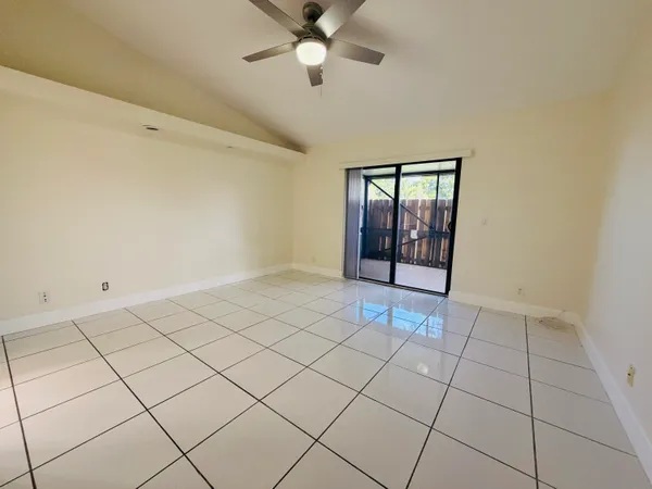 $2,600 | 9856 Watermill Circle, Unit H, Boynton Beach, FL 33437