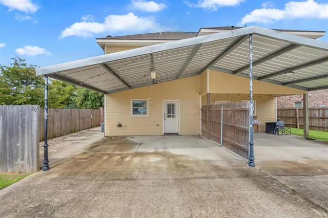 $189,500 | 5017 South Prien Lake Road, Lake Charles, LA 70605