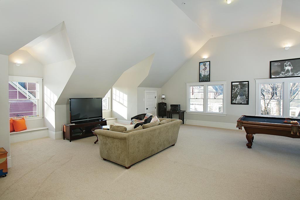 32 Abbottsford Road Brookline, MA 02446 - Photo 11 of 13