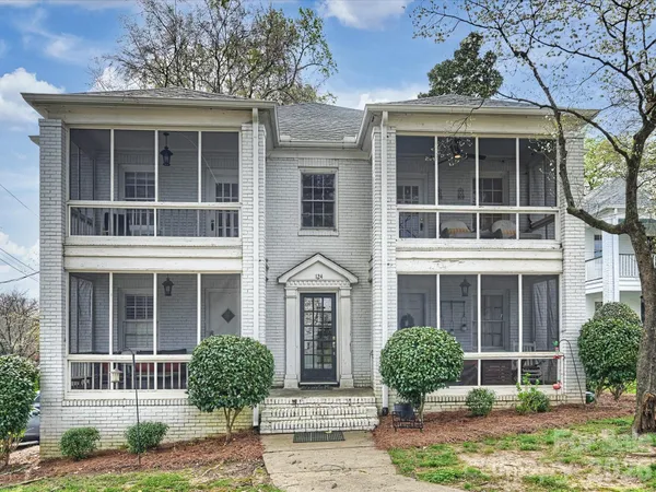 $295,000 | 124 North Laurel Avenue, Unit 4, Charlotte, NC 28207