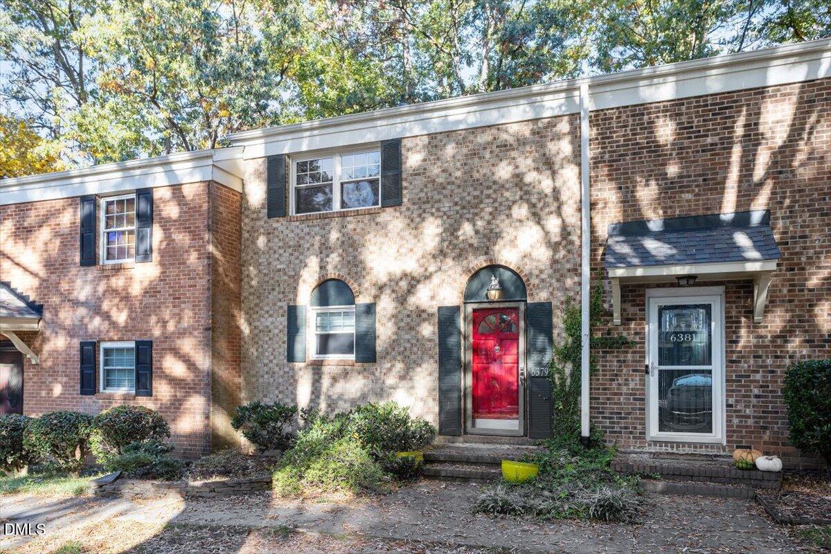 02-6379 New Market Way [2646156]_02
