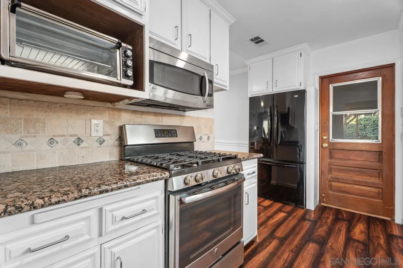 10025 Tamil Road Lakeside, CA 92040 - Photo 11 of 44