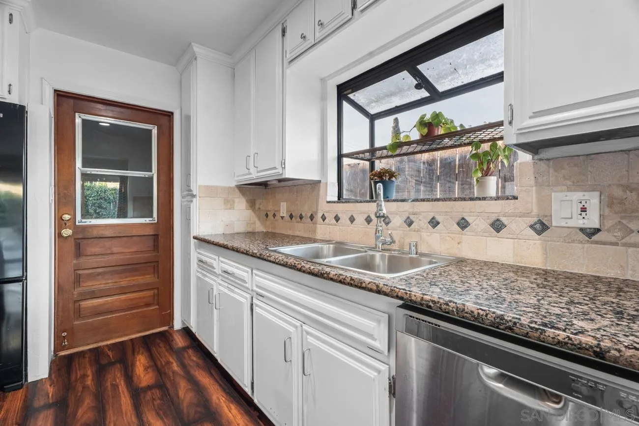 10025 Tamil Road Lakeside, CA 92040 - Photo 10 of 44