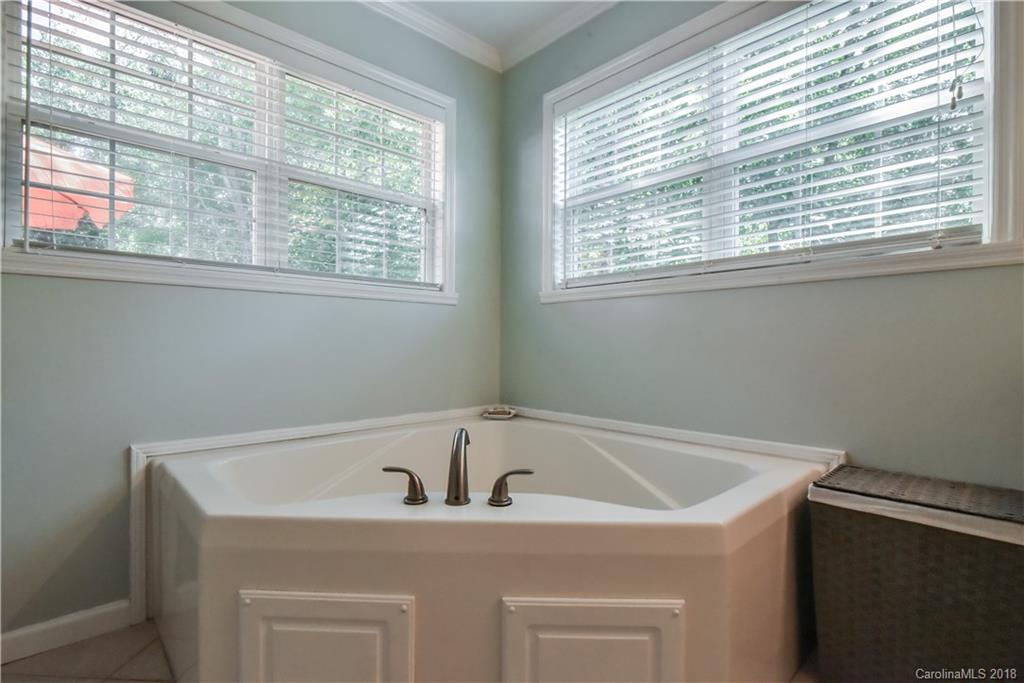 90 Hampton Road Leicester, NC 28748 - Photo 17 of 35