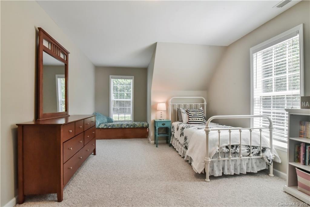 90 Hampton Road Leicester, NC 28748 - Photo 20 of 35