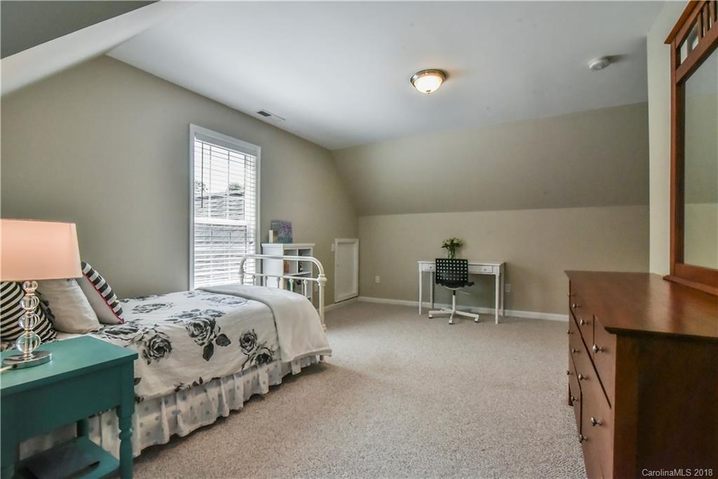90 Hampton Road Leicester, NC 28748 - Photo 21 of 35