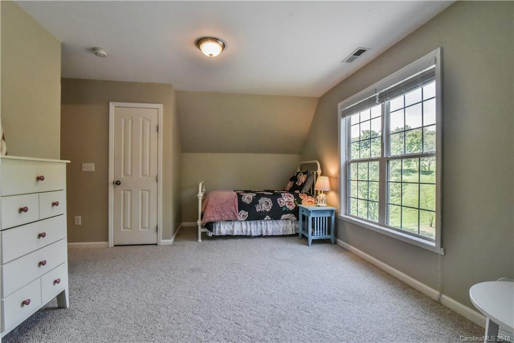 90 Hampton Road Leicester, NC 28748 - Photo 23 of 35