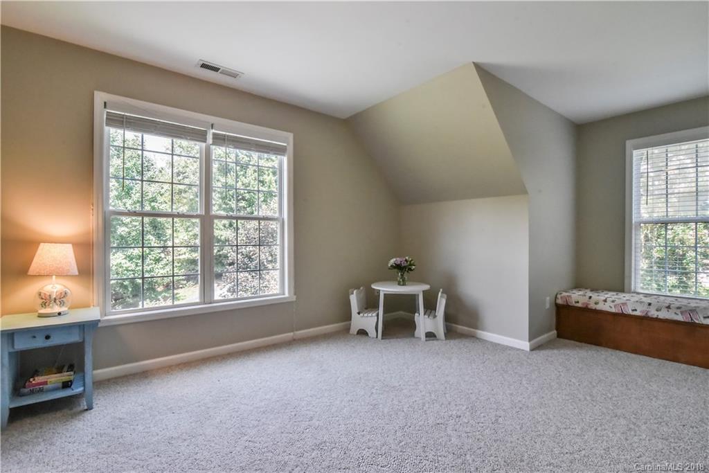 90 Hampton Road Leicester, NC 28748 - Photo 24 of 35