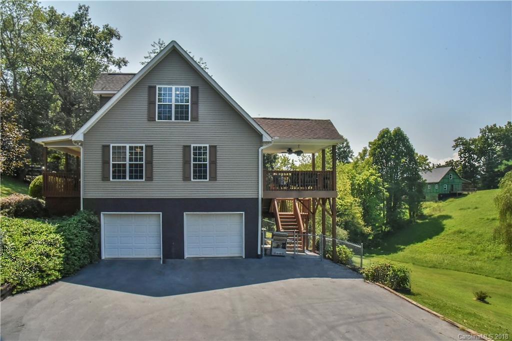 90 Hampton Road Leicester, NC 28748 - Photo 30 of 35