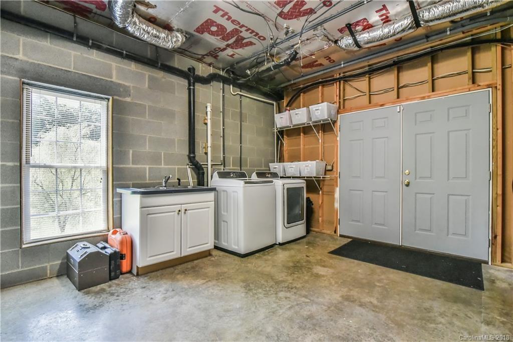 90 Hampton Road Leicester, NC 28748 - Photo 31 of 35