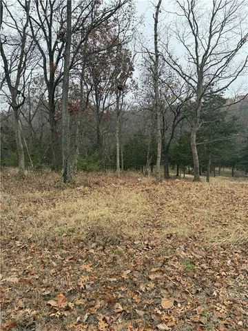 $34,500 | 30 South Lakeside Circle, Linn Valley, KS 66040